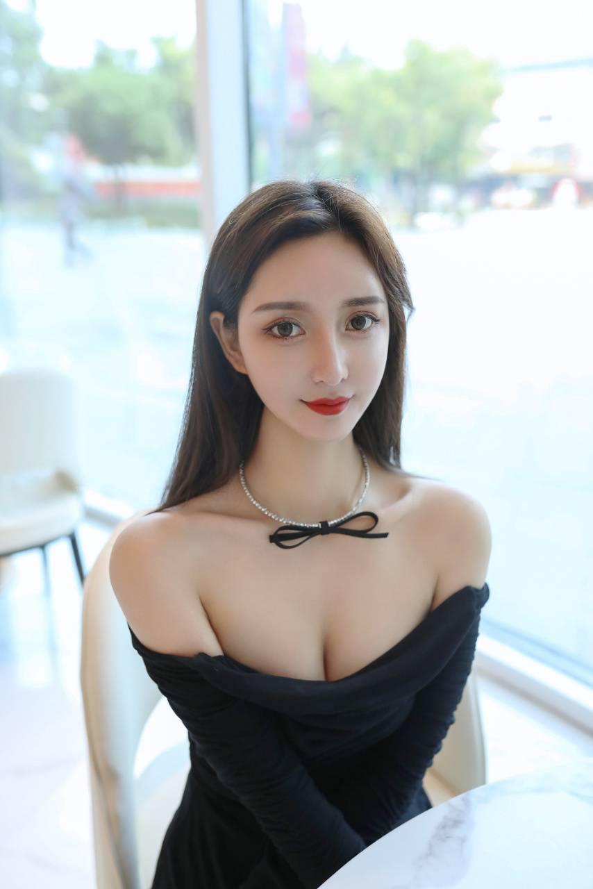 兼职妹妹粉粉嫩嫩刚下海