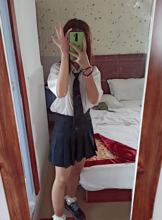 朝阳新人，暑假清纯00后，过期不约